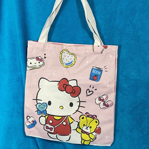 Hello Kitty Bundle - Picture 14 of 16